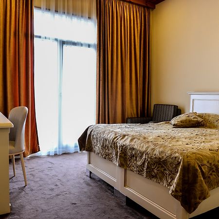 East Legend Hotel บากู ภายนอก รูปภาพ